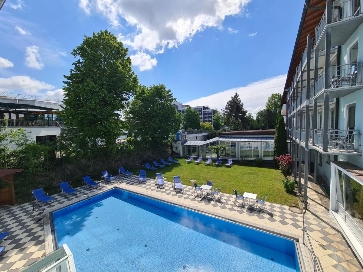 Thermenhotel Tannenhof - Ihr Wohlfuehl-Hotel บาดฟึสซิง ภายนอก รูปภาพ