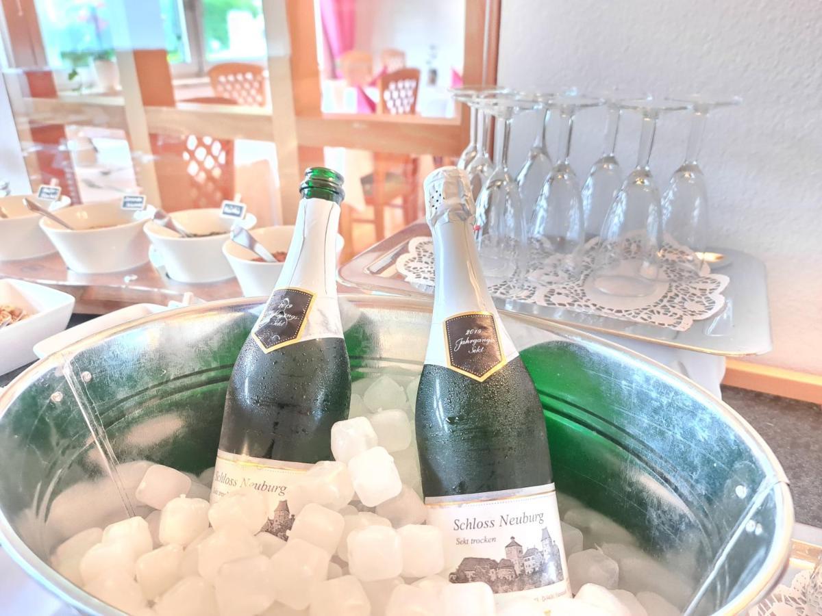 Thermenhotel Tannenhof - Ihr Wohlfuehl-Hotel บาดฟึสซิง ภายนอก รูปภาพ
