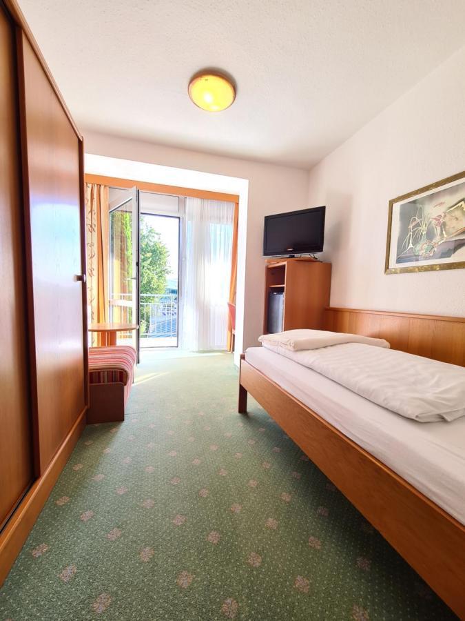 Thermenhotel Tannenhof - Ihr Wohlfuehl-Hotel บาดฟึสซิง ภายนอก รูปภาพ