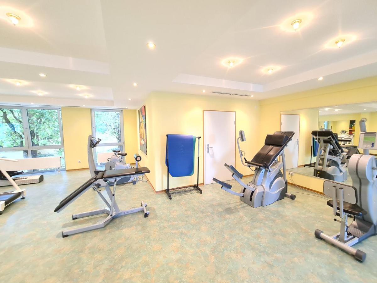 Thermenhotel Tannenhof - Ihr Wohlfuehl-Hotel บาดฟึสซิง ภายนอก รูปภาพ