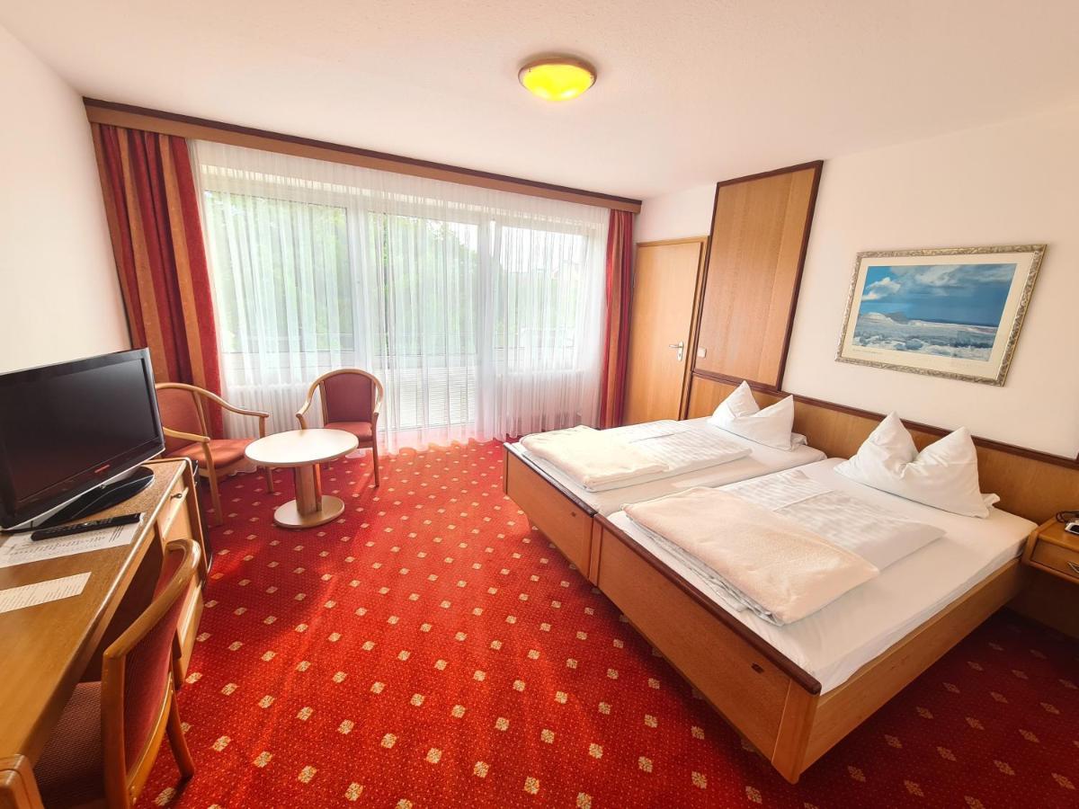 Thermenhotel Tannenhof - Ihr Wohlfuehl-Hotel บาดฟึสซิง ภายนอก รูปภาพ