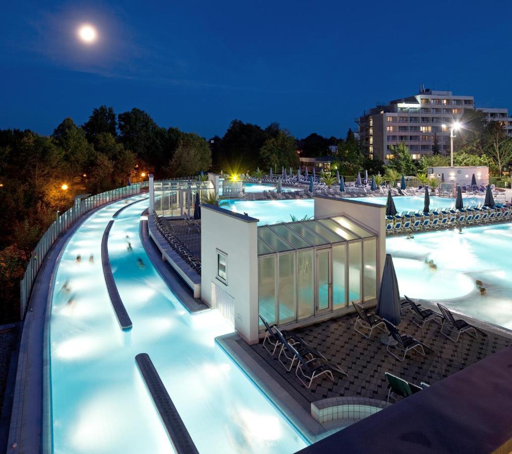 Thermenhotel Tannenhof - Ihr Wohlfuehl-Hotel บาดฟึสซิง ภายนอก รูปภาพ