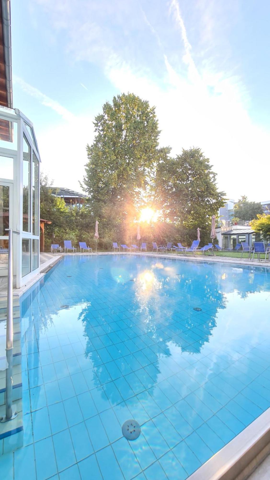 Thermenhotel Tannenhof - Ihr Wohlfuehl-Hotel บาดฟึสซิง ภายนอก รูปภาพ